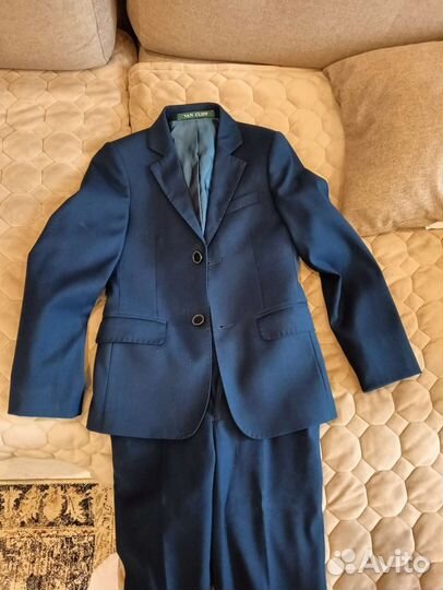 Школьный костюм