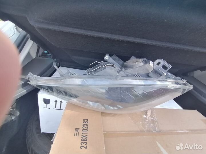 Фара правая Рено Меган 3 черная