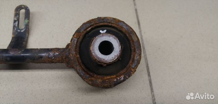 Тяга задняя продольная правая Land Cruiser (150)