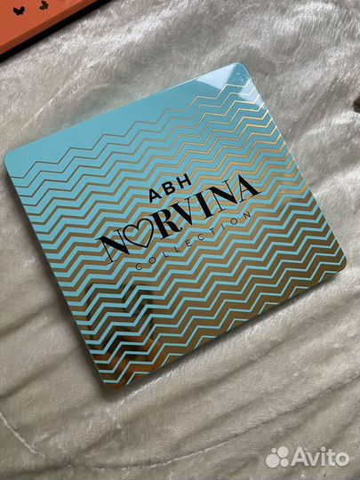 Палетка теней ABH Norvina vol. 2