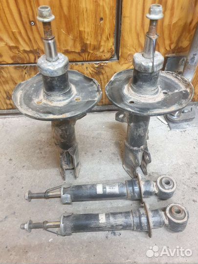 Стойки 4 шт. Toyota Corolla Fielder