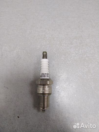 Свеча зажигания