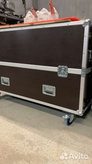 Мастер с руками на производство