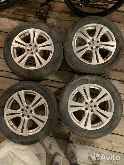 Nokian Tyres Hakkapeliitta 2 225/55 R17