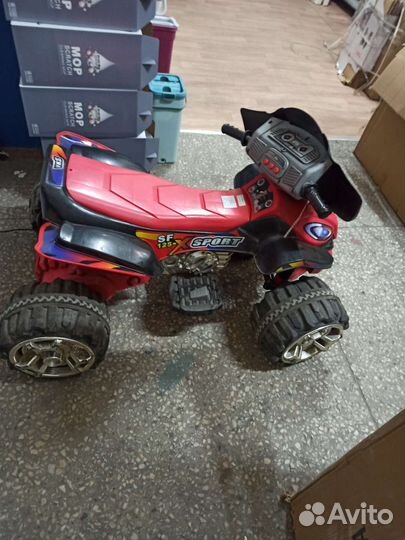 Детский квадроцикл на аккумуляторе 12v