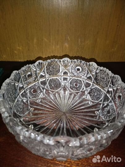 Бокалы,рюмки, стаканы,ваза для фруктов