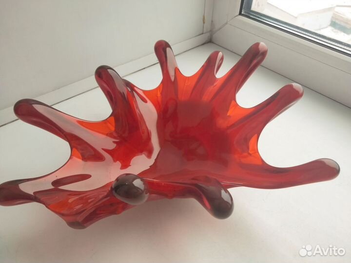 Ваза цветное стекло, массивная, оригинальная форма