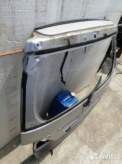 Дверь багажника Toyota Alphard ANH10