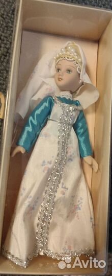 Кукла фарфоровая коллекционная