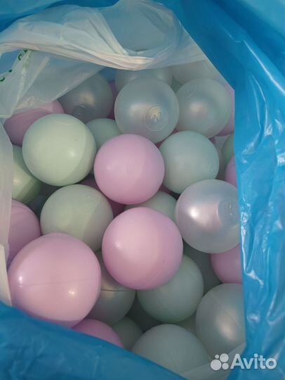 Шарики в сухой бассейн