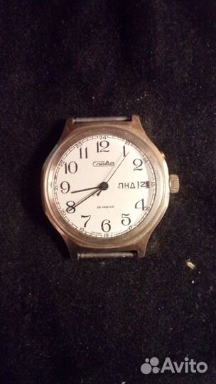 Часы Слава СССР на 26 камнях