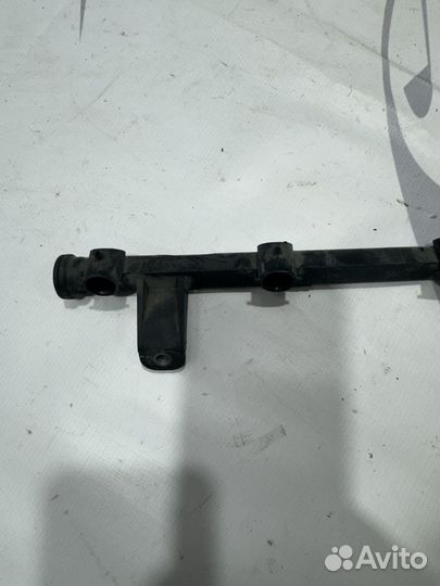 Рампа топливная Renault Logan, Sandero