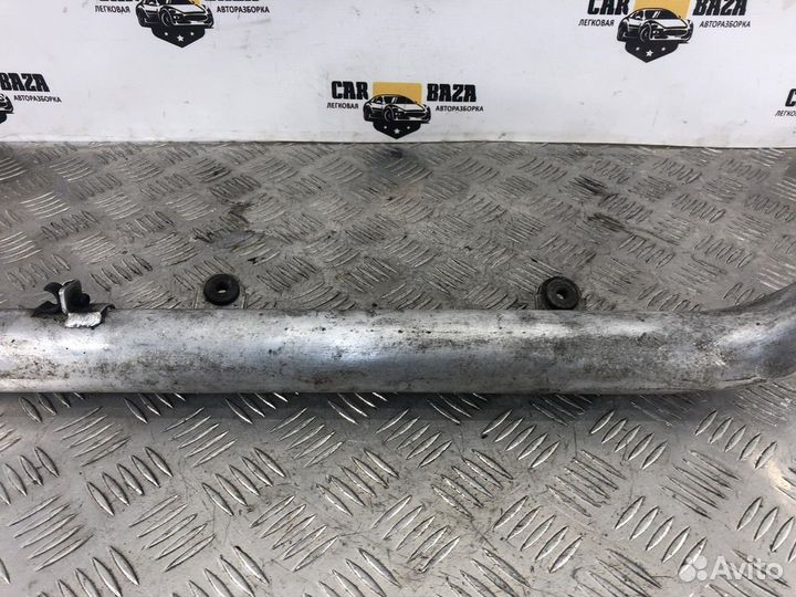 Патрубок интеркулера Audi Q7, Volkswagen Touareg