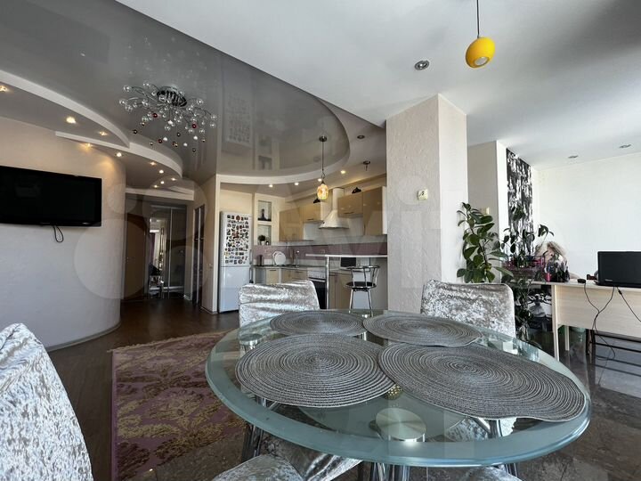 2-к. квартира, 70 м², 9/10 эт.