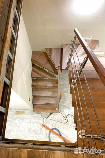 Лестница для коттеджа на заказ