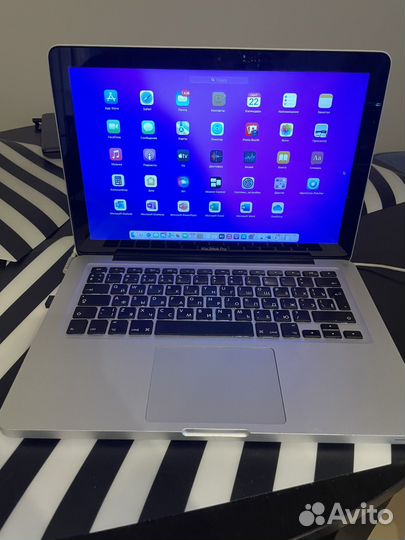Ноутбук macbook pro (13) 2011