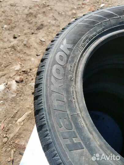 Hankook Winter I'Pike 215/60 R16