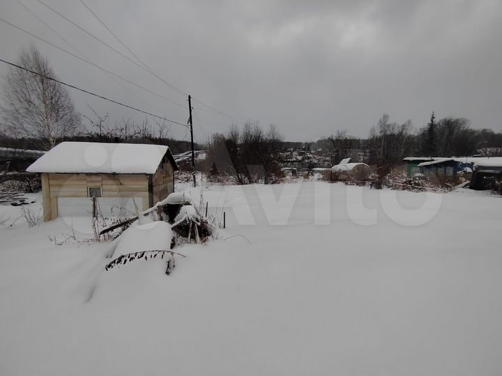 Дача 20 м² на участке 10 сот.