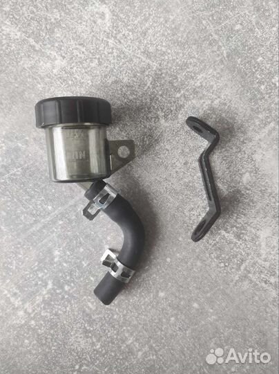 Бачки тормозной жидкости для мототехники