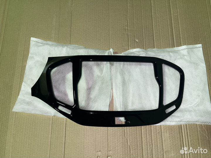 Накладка рамки магнитолы Лада Веста