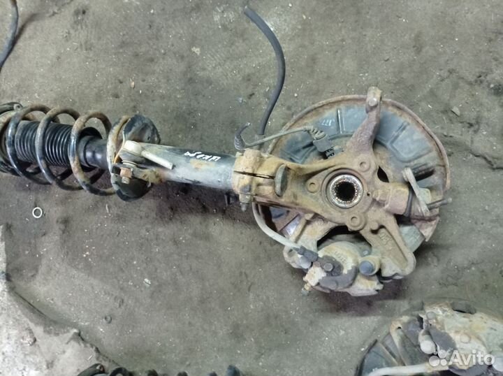 Амортизаторы передние Шкода Октавия А-5