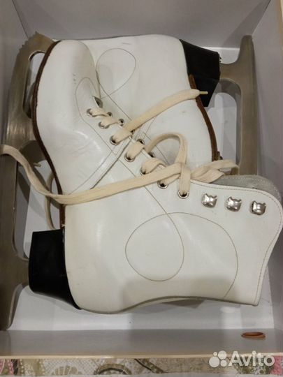 Коньки фигурные СССР нат. кожа размер 37,5