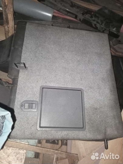 Заднее сиденье Volvo S60