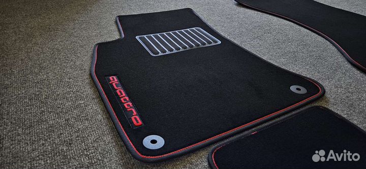 Автоковрики для Audi A4 B8 (8K), чёрн