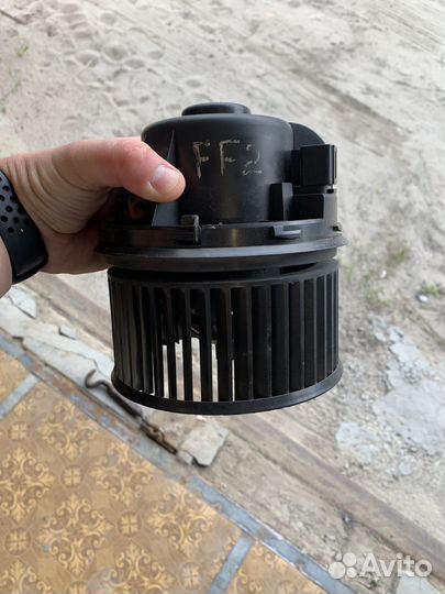 Моторчик вентилятора кондиционера