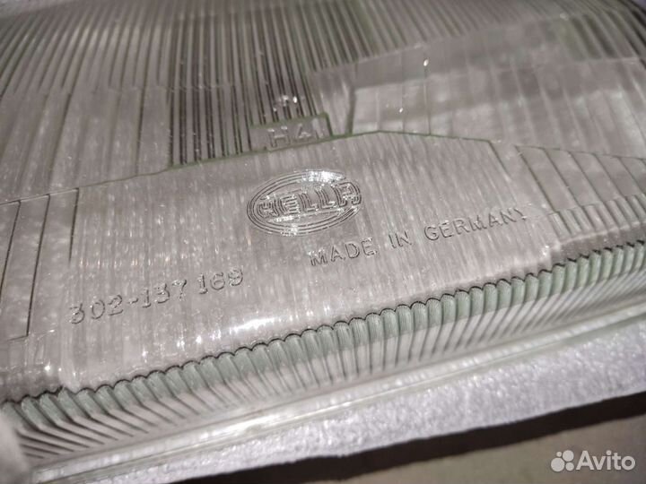 Стекла для фар Audi 100 C4