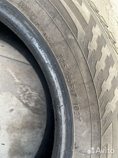 Yokohama 104ZR 225/65 R17