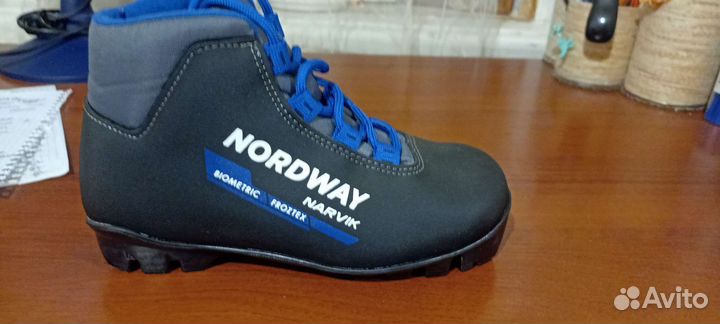 Лыжи детские с ботинками 33 размер