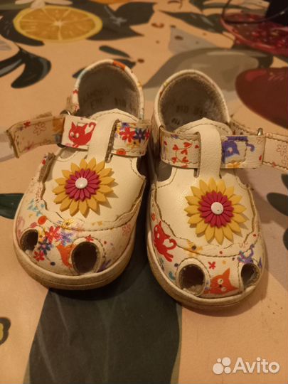 Сандали на девочку