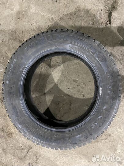 Michelin X-Ice North 3 215/60 R17