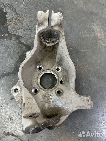 Кулак поворотный передний левый BMW 3 Series F34