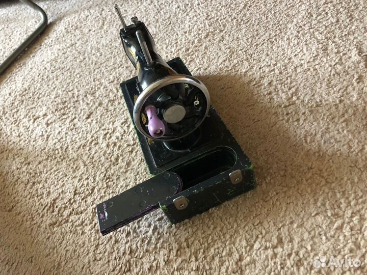 Швейная машина детская, времён СССР