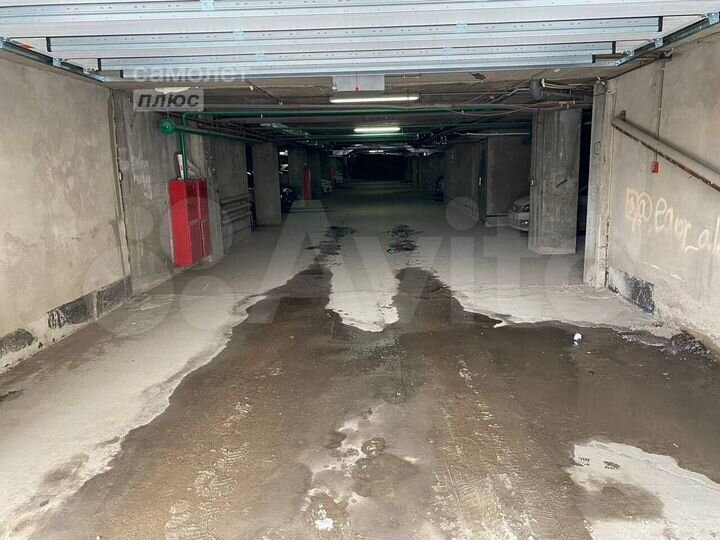 Машиноместо, 14 м²