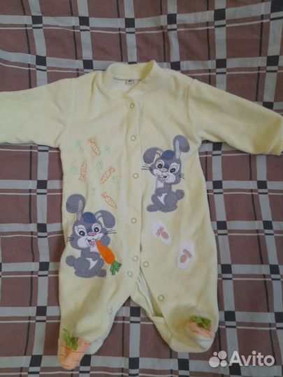 Продам детские комбинезоны