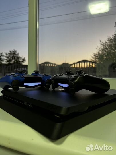 Продам Sony PlayStation 4 Slim 1tb