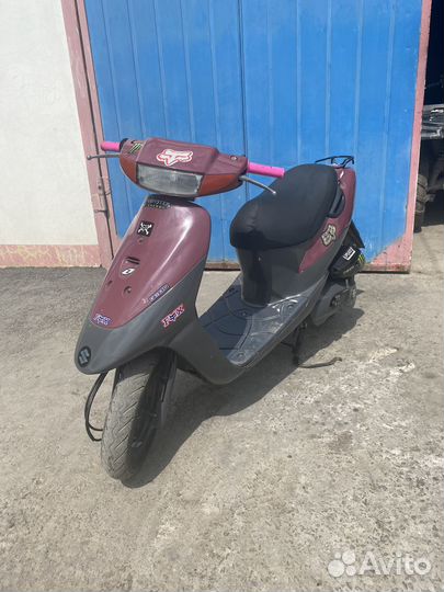 Скутер Suzuki Lets
