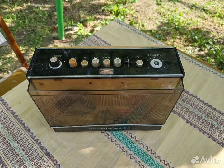 Катушечный магнитофон