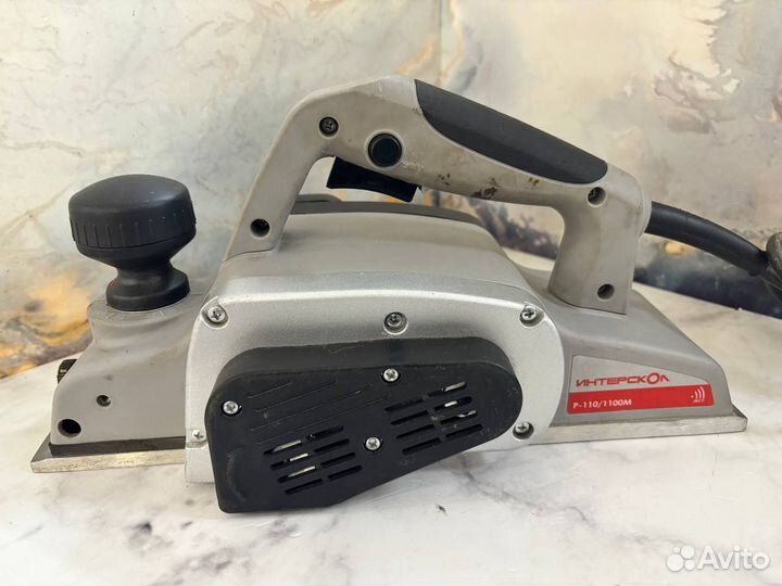Рубанок Интерскол Р-110/1100М
