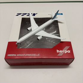 Модель самолета herpa boeing 777 9 1:500