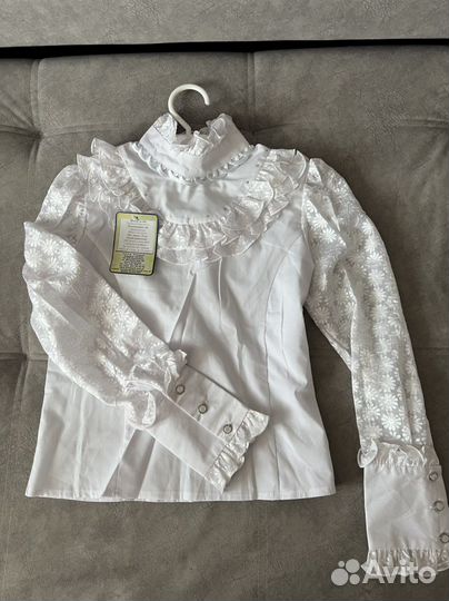 Новая блузка на девочку на рост 146 см