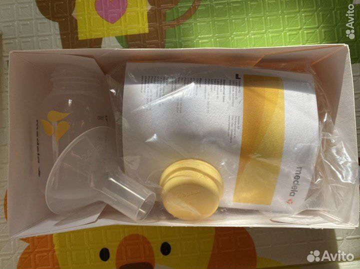 Молокоотсос medela ручной