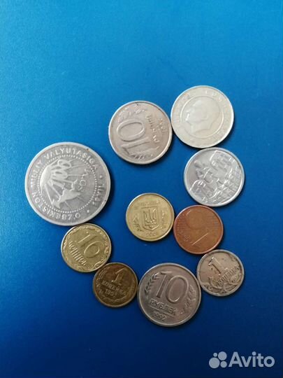 Манеты разные