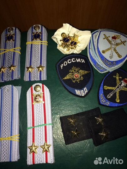 Погоны, атрибутика