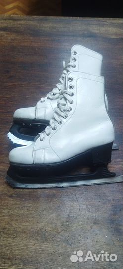 Коньки фигурные 35 размер