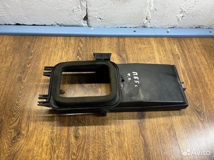 Крышка салонного фильтра Volkswagen Passat B5