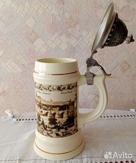 Пивная кружка с крышкой